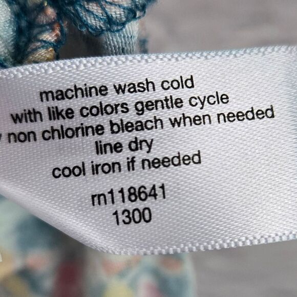 Lane Bryant Fitted Tunic Tee Super Soft Floral Print V Neck Plus Size 18/20 Top - Picture 8 of 9